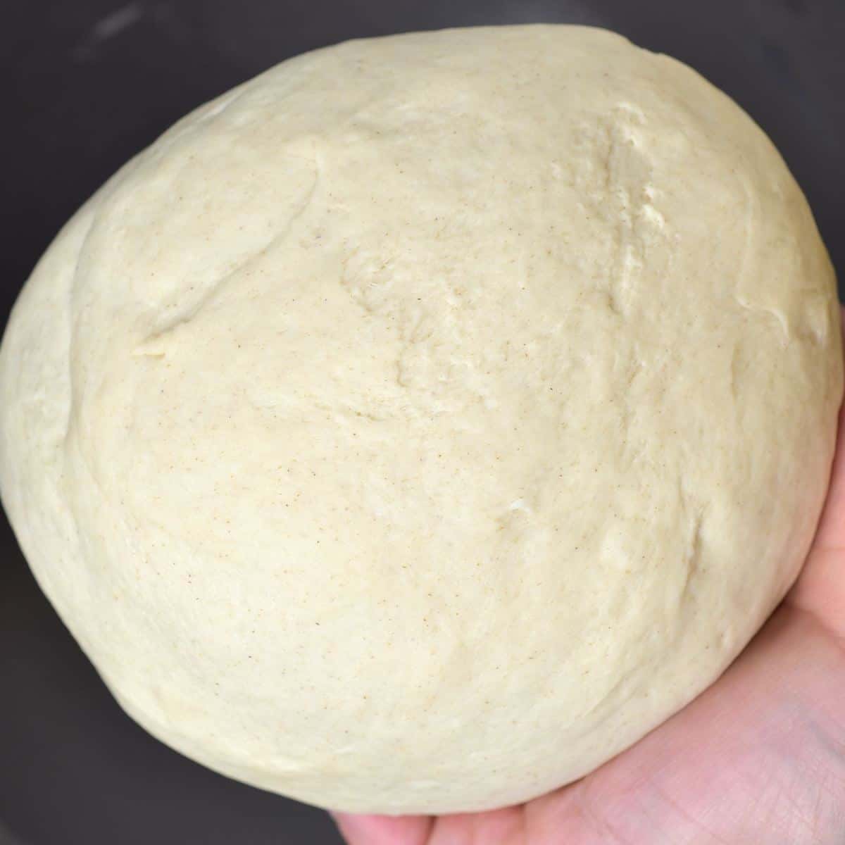Easy 4-Ingredient Arabic Dough: Perfect for Pizza, Manakish & More