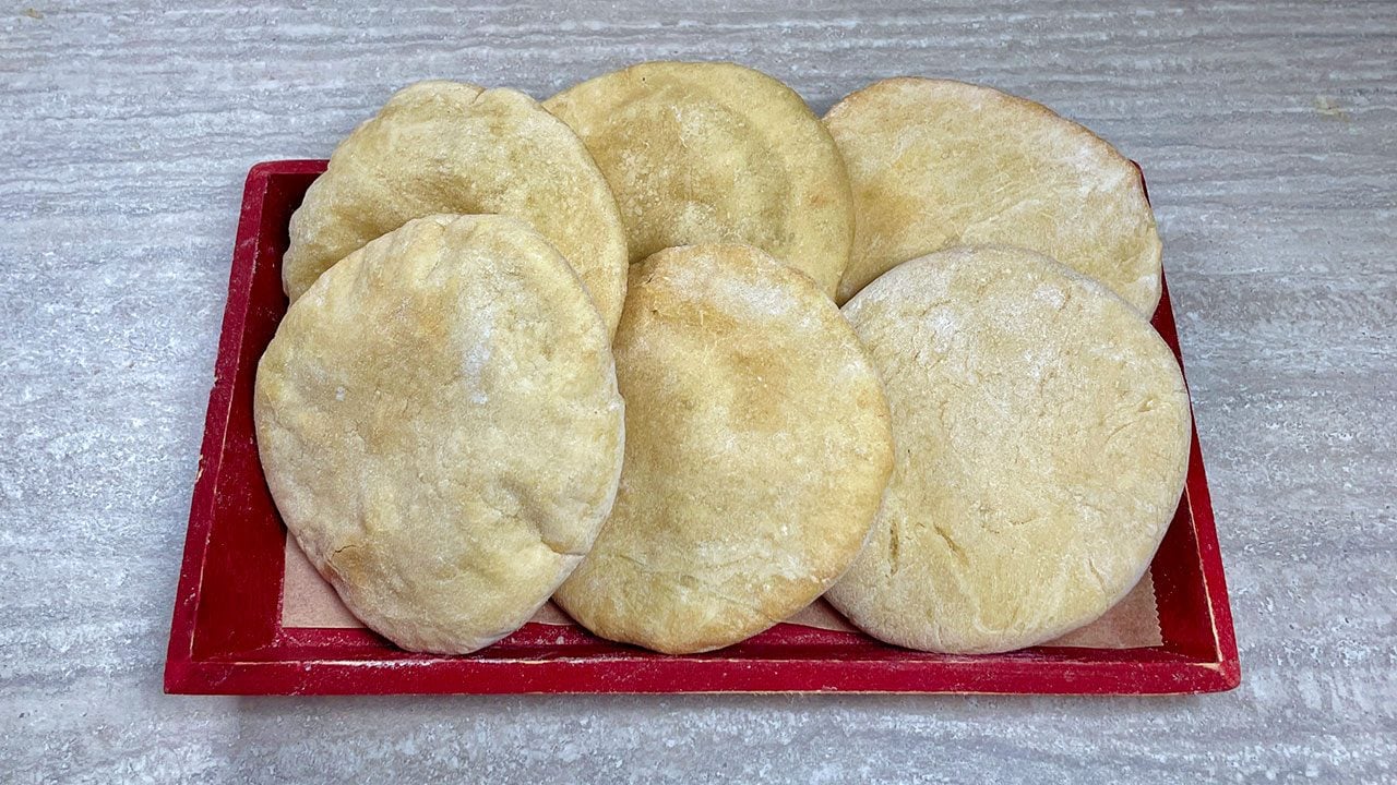 Soft & Puffy Middle Eastern Dough: 4-Ingredient Homemade Guide